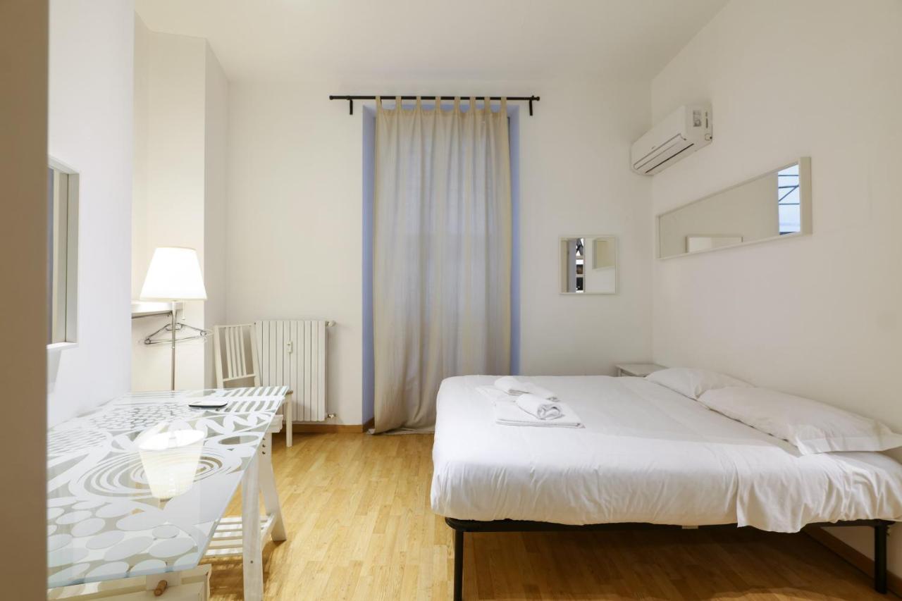 Luminoso Appartamento Con Balcone In Cadorna Milan Exterior photo