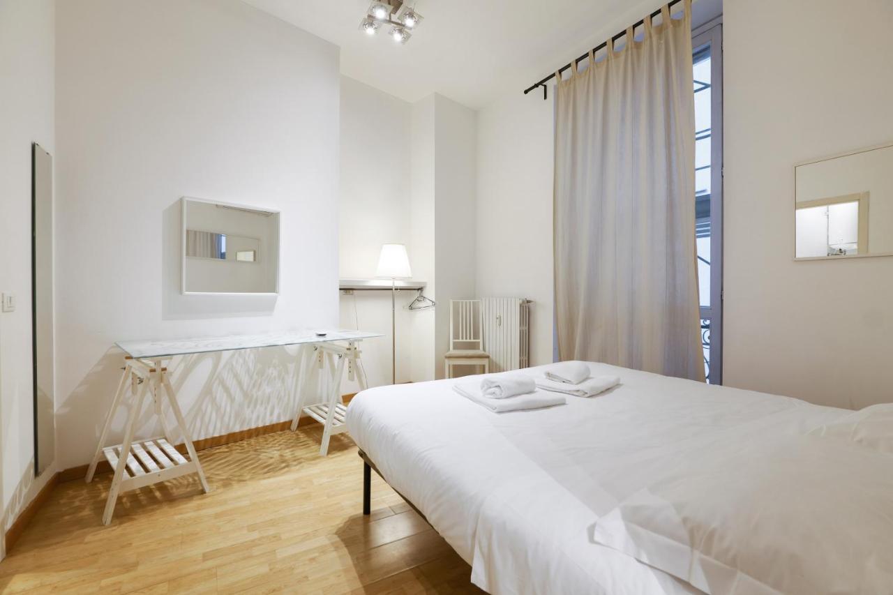 Luminoso Appartamento Con Balcone In Cadorna Milan Exterior photo